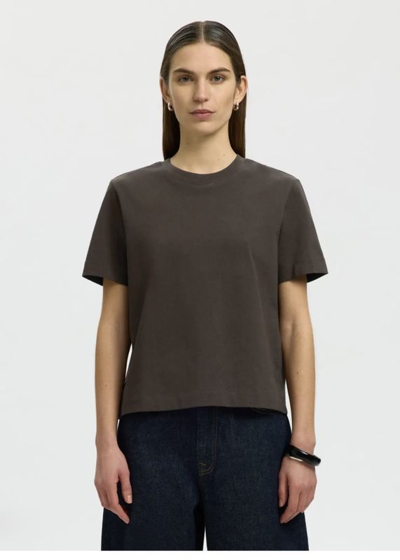 Selected Femme Essential Boxy  Tee  Delicioso