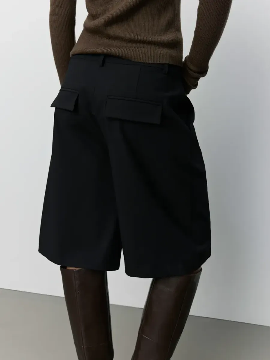 Sofie Schnoor Lucia Bermuda Suiting Shorts Black