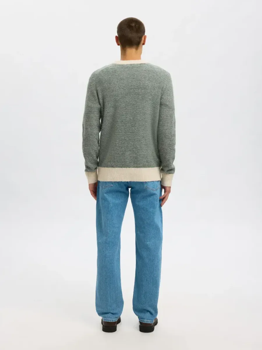 Selected Homme Rai Knit Crew Neck Color: Deep Forest Ministripe Oatmeal