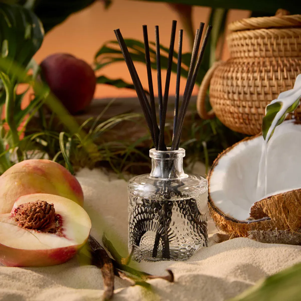 Voluspa Duftpinner Tahitian Coconut Vanilla Reed Diffuser ( 2-4 mnd)