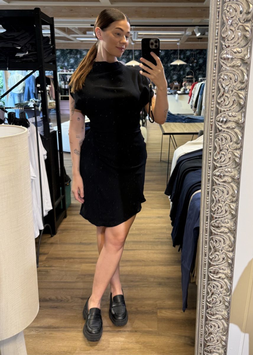 Selected Femme Edith Kjole Sort