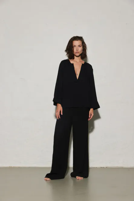 Hovedbilde ENVELOPE Cascais Blouse Viscose - Black